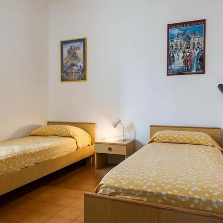 Apartment Charming Near The