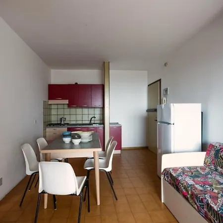 Διαμέρισμα Charming Near The *