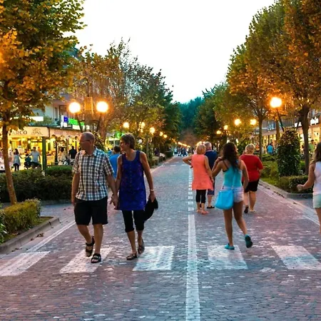 Διαμέρισμα Charming Near The *
